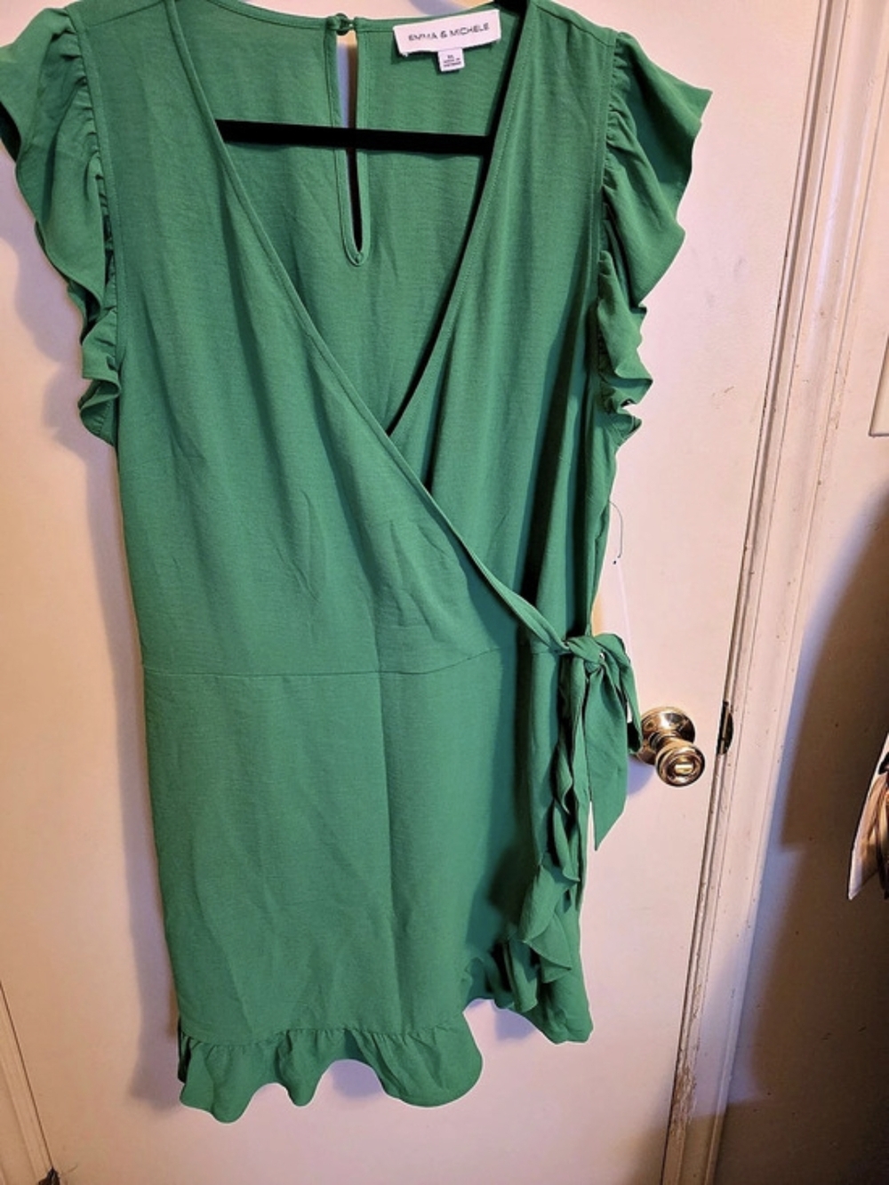 Emma & Michele Green Ruffle Hem Wrap Style Dress XL NWT - Picture 2 of 7
